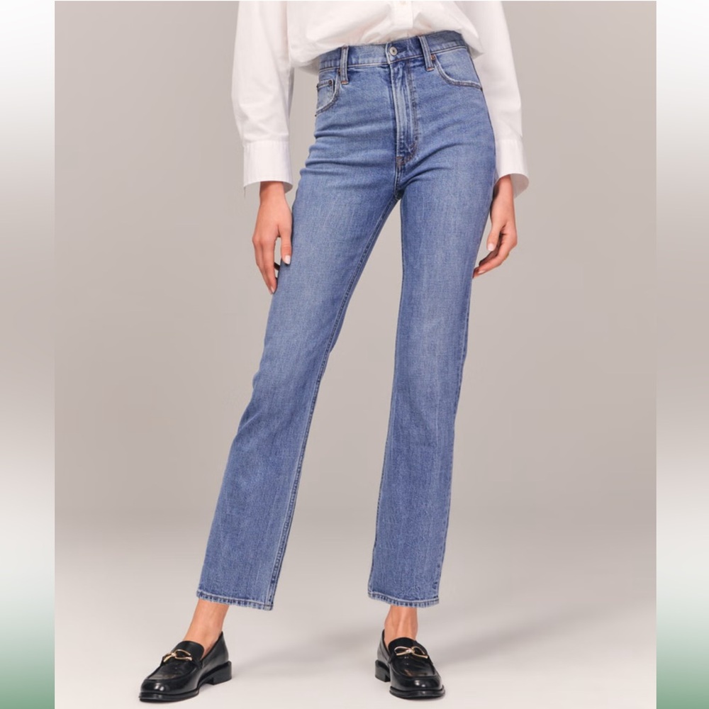 Abercrombie & Fitch Women's Straight Leg Blue Jeans